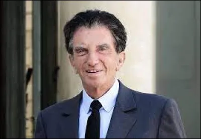 Politique et société : De quelle ville Jack Lang a-t-il été maire de 1989 à 2000 ?