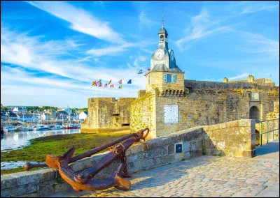Dans quel département se trouve Concarneau ?