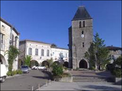 Aujourd'hui, nous démarrons notre balade sur la Place Archambault-de-Vençay, à Beauville. Village néo-aquitain, dans l'arrondissement d'Agen, il se situe dans le département ...