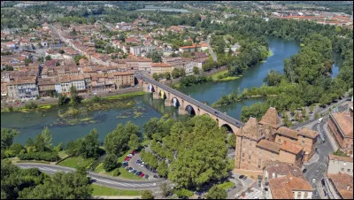 Dans quel département se trouve Montauban ?