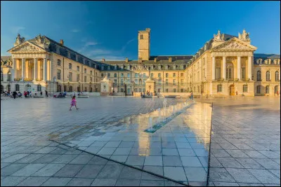 Dans quel département se trouve Dijon ?