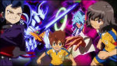 Dans "Inazuma Eleven Go Chrono Stones", comment s'appelle la fille qui a le maillot de Victor ?