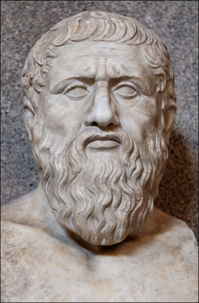 Je suis un philosophe grec de l'Antiquité (427 av. J.-C.), disciple de Socrate, et célèbre pour mes dialogues philosophiques explorant la justice, la politique et la réalité. Ma théorie des formes et son ouvrage majeur "La République" ont profondément influencé la pensée occidentale. Qui suis-je ?