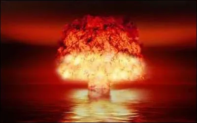 Au total, combien d'essais nucléaires ont été mis en place par la France entre 1960 et 1996 ?