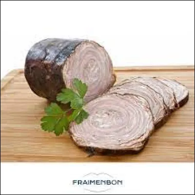 Gastronomie : Quelle ville donne son nom à cette andouille ?