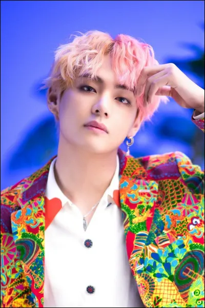 Qui est ce jeune homme extrêmement populaire ?