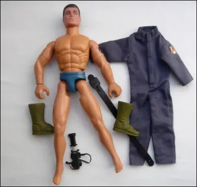 Sous quel nom cette figurine baptisée "Action man" a-elle été commercialisée aux USA ?