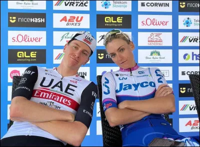 Comment sa compagne, elle aussi cycliste professionnelle s'appelle-t-elle ?