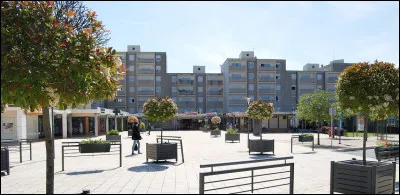 Varennes-Vauzelles, 9 300 habitants et 3e ville du département, appartient à l'agglomération de ...