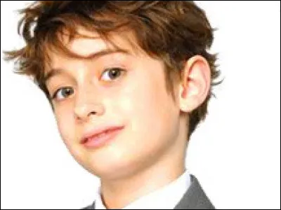 Comment s'appelle l'ami de Nicolas qui est toujours puni au coin, car il est toujours dans la lune ?