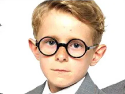 Comment s'appelle le chouchou de la maîtresse et le premier de la classe ?