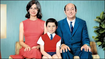 Qui joue le rôle de la mère de Nicolas ?