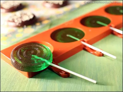 Quelle est la suite du roman "Les Allumettes suédoises" de Robert Sabatier ?