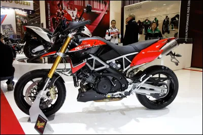 Quel constructeur de motocyclette italien ne porte pas le nom de son fondateur ?