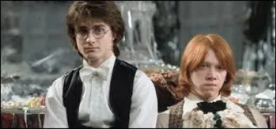 En quatrième année, pourquoi se fâche-t-il avec Harry ?