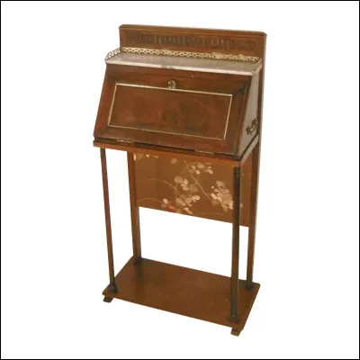 Quel est le nom de ce petit meuble ancien qui servait de secrétaire ?