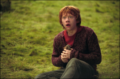 Elle se marie avec Ron. C'est...