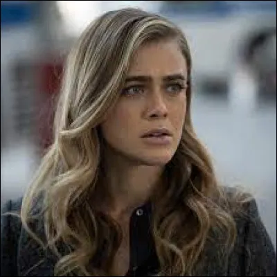 C'est la fille de Karen et Steven. Elle est une passagère du vol 828. Elle est policière un certain temps. C'est la sur de Ben. Pendant 5 ans et demi, elle suit tous les appels à la lettre. Elle se marie avec Zeke Landon. Elle fait partie des survivants de la date fatidique. Qui est-elle ?