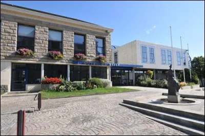 Trégueux, 8 400 habitants et 8e ville du département, appartient à l'agglomération de ...