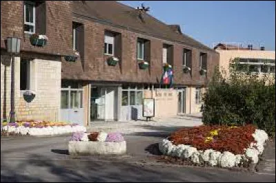 Chevigny-Saint-Sauveur, 11 000 habitants et 3e ville du département, appartient à l'agglomération de ...