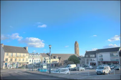 Guipavas, 15 200 habitants et 5e ville du département, appartient à l'agglomération de ...