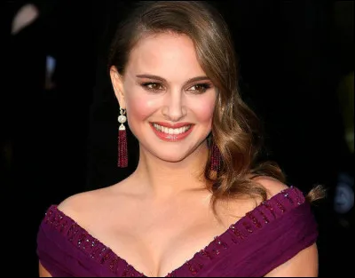 Qui est cette Natalie, actrice israélo-américaine au sourire assuré ?