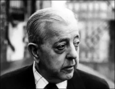 Qui est ce poète, auteur de cette citation : ''Les jours faisaient la queue les uns derrière les autres, le lundi qui pousse le mardi qui pousse le mercredi et ainsi de suite les saisons.'' ?