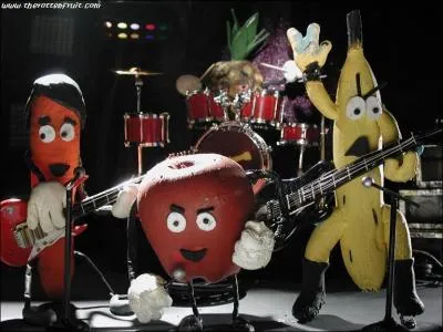 Sur le DVD de quel film d'Eli Roth se trouvent en bonus l'intgrale de sa srie d'animation, The Rotten Fruit ?