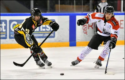 De quel pays le hockey sur glace est originaire ?