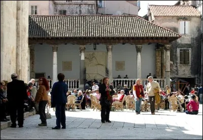 Comment dit-on ''dimanche'' en croate ?