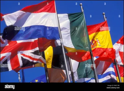 Mon premier est la dix-neuvième lettre de l'alphabet.
Mon deuxième est ce que l'on fait lorsque l'on marche.
Mon troisième est une eau-de-vie.
Mon tout est une langue étrangère.