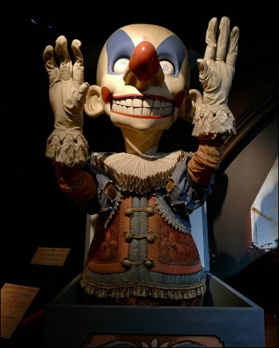 En quoi ce transforme l'épouvantard de Ron ?