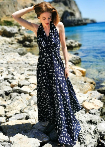 De quelle couleur est la robe d'Hermione pour le bal ?