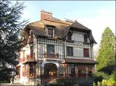 Nous terminons notre promenade en Seine-et-Marne, à Villiers-en-Bière. Nous sommes en région ...