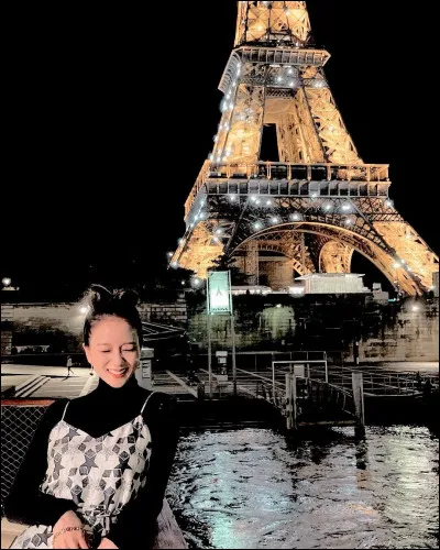 Qui, parmi ces idoles de k-pop, fait partie du groupe de Jisoo ?