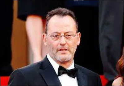 Dans quel film Jean Reno vide-t-il une bouteille de parfum hors de prix dans une baignoire ?