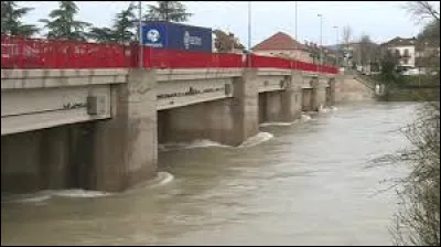 De quel cours d'eau la rivière Ain est-elle un affluent ?