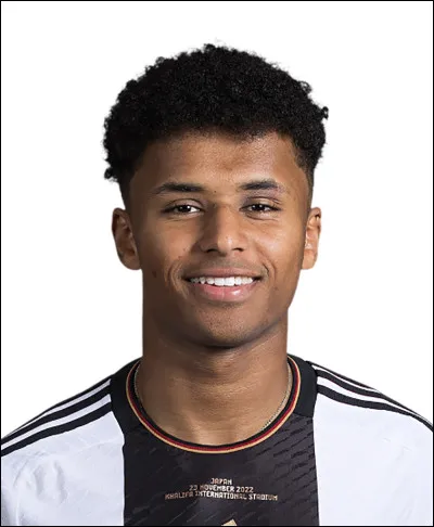 À quel club appartient le joueur Karim Adeyemi ?