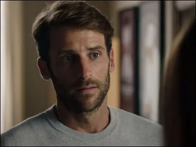 Quelle est la spécialité de Thomas Lacroix ?