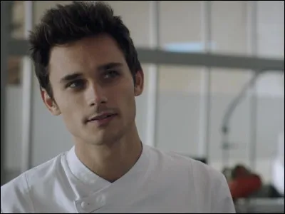 En août 2023, Louis a été incarcéré pour avoir empoisonné...