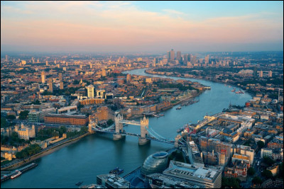 Quel fleuve traverse Londres, capitale de l'Angleterre ?