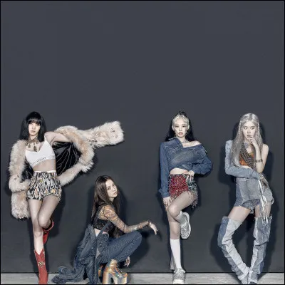 Combien le MV officiel a-t-il fait de vues sur YouTube (2023) ?