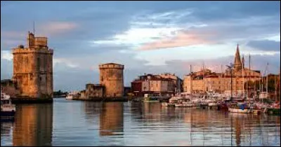 Quel festival musical se déroule chaque année à La Rochelle ?