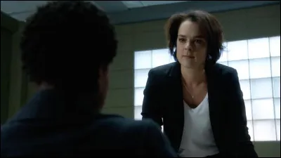 Quel poste occupait le personnage d'Hélène Bourgeois Leclerc (Isabelle Roy), dans ''District 31'' ?