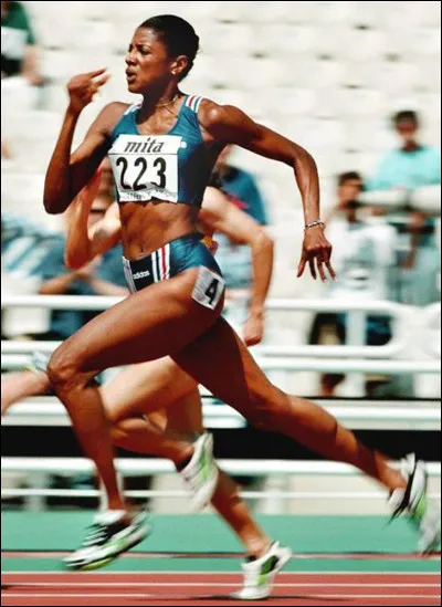 Elle a été championne d'Europe du 400 m en 1994 et championne monde sur la même distance en 1991 et en 1995 :