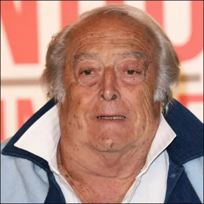 Qui est ce cin&eacute;aste, r&eacute;alisateur de la com&eacute;die polici&egrave;re ''La Valise'' ?