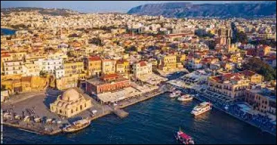 A quelle ville actuelle correspond la ville de la Canée, nommée ainsi par les Vénitiens à partir du XIIIe siècle ?