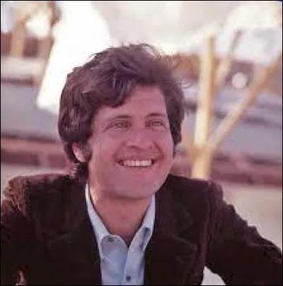 Comment est l'été d'après une chanson de Joe Dassin ?