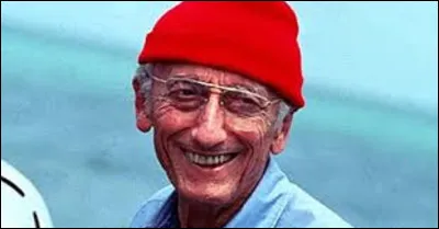 Officier de la Marine nationale, et explorateur océanographique, Jacques-Yves Cousteau, surnommé ''commandant Cousteau'', voit le jour le 11 juin 1910 et s'éteint à Paris le 25 juin 1997. Emblème de l'écologie mondiale, il avait comme autre sobriquet ''JYC'' et ''le pacha''. Quel était le nom de son navire ?