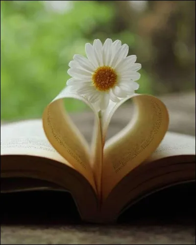 De quelle couleur est la souris dans un titre de Robert Sabatier ?